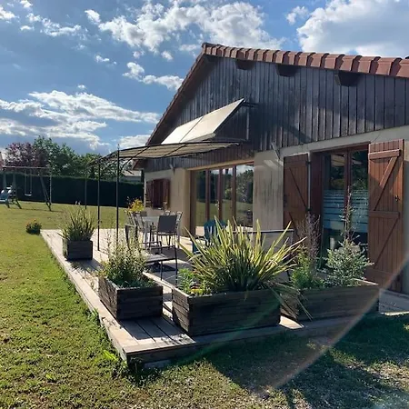 Convivial En Ardeche Verte Сasa de vacaciones *